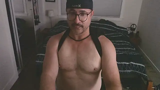 Snapshot of nxtdoorguy chatting on September 17, 2025, 6:48 am nxtdoorguy online show from September 17, 2025, 6:48 am