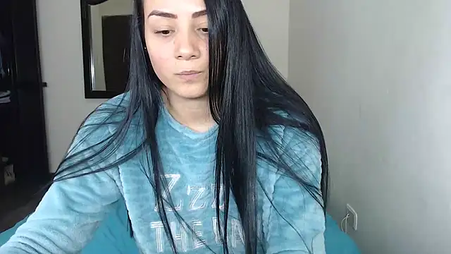 Snapshot of celeste_2023 chatting on January 2, 2025, 8:35 pm celeste 2023 online show from January 2, 2025, 8:35 pm