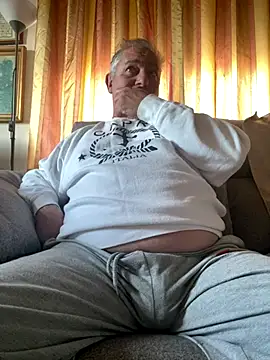 Russirayu online show from December 1, 2025, 4:12 pm