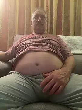 Russirayu online show from May 3, 2026, 9:54 pm