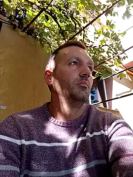 florin421 online show from September 18, 2025, 8:38 am