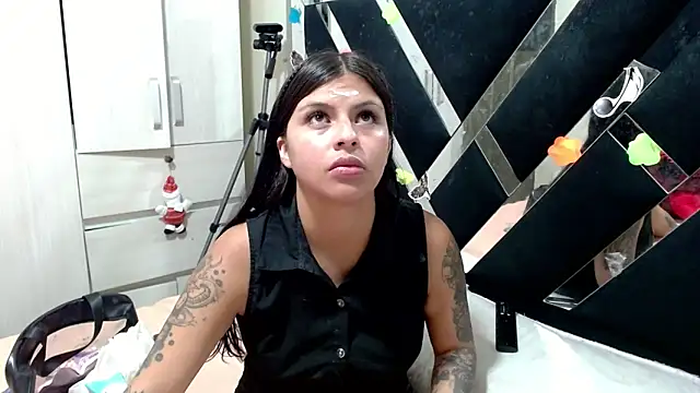 Snapshot of katery_wok11 chatting on April 23, 2026, 1:40 am katery wok11 online show from April 23, 2026, 1:40 am