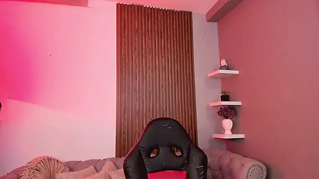 liam collins21 online show from March 13, 2025, 11:41 am