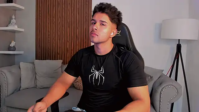 liam collins21 online show from September 22, 2025, 11:56 am