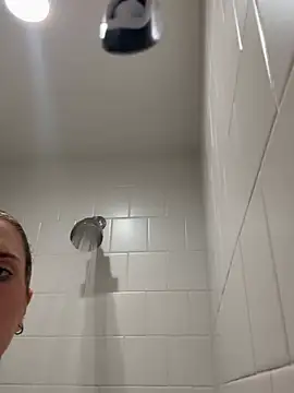 xoxoxjenn online show from May 15, 2026, 3:52 pm