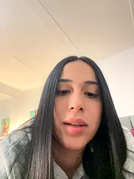 Gigi-bom online show from September 17, 2025, 5:09 am