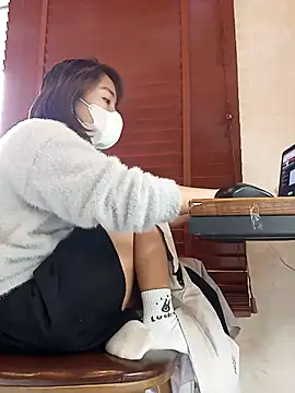 Michiko1 online show from February 12, 2025, 7:55 am