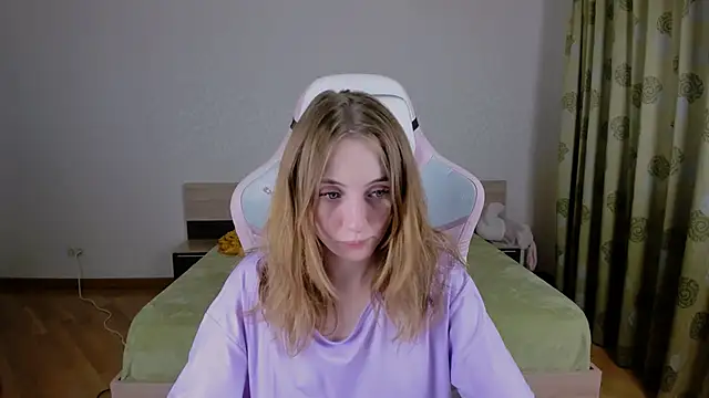 Cowell Adelina online show from March 9, 2025, 2:43 pm