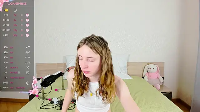 Cowell Adelina online show from October 3, 2025, 9:28 am