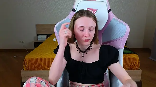 Cowell Adelina online show from March 14, 2026, 9:26 am