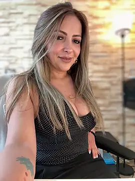  Abril-Office1 online show from February 16, 2026, 3:30 pm