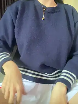 Snapshot of Ruby_bear chatting on January 2, 2025, 7:33 am Ruby bear online show from January 2, 2025, 7:33 am