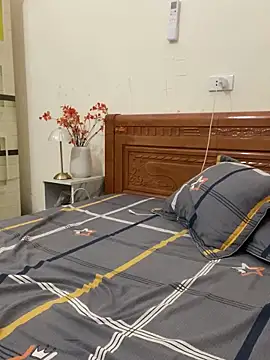 Snapshot of Ruby_bear chatting on February 14, 2025, 10:28 am Ruby bear online show from February 14, 2025, 10:28 am