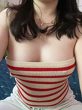 Snapshot of Ruby_bear chatting on February 21, 2025, 7:56 am Ruby bear online show from February 21, 2025, 7:56 am