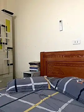 Snapshot of Ruby_bear chatting on October 4, 2025, 2:42 am Ruby bear online show from October 4, 2025, 2:42 am