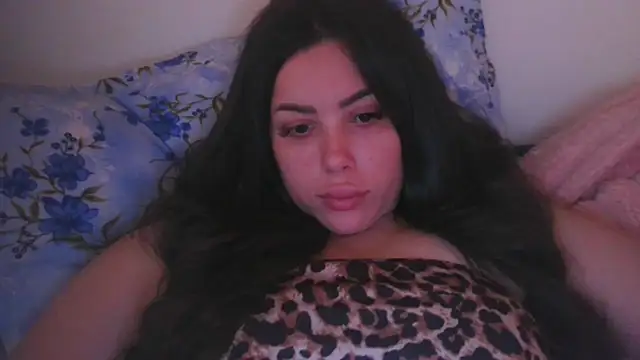 LovelyJulliette online show from May 15, 2026, 1:51 pm