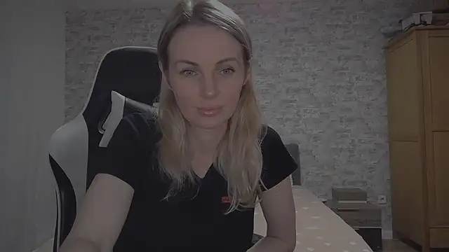 Snapshot of AlissonBia chatting on February 19, 2026, 10:06 pm AlissonBia online show from February 19, 2026, 10:06 pm