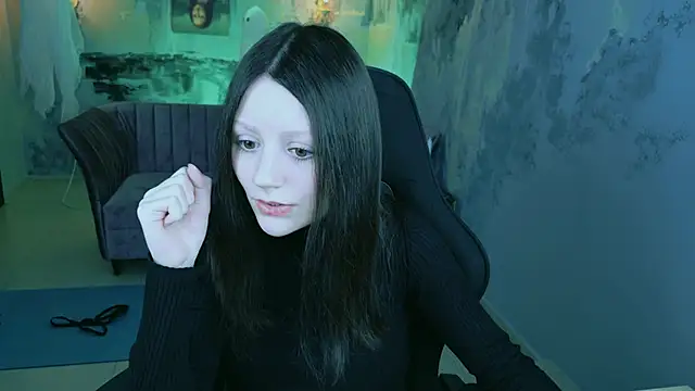 Snapshot of VeliraBraitberg chatting on December 8, 2024, 8:09 am VeliraBraitberg online show from December 8, 2024, 8:09 am