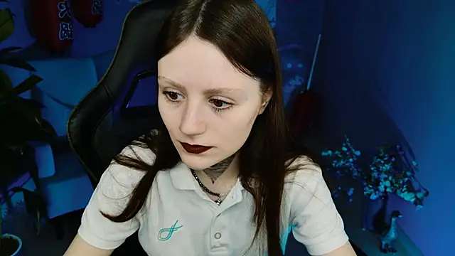 Snapshot of VeliraBraitberg chatting on March 7, 2025, 11:18 am VeliraBraitberg online show from March 7, 2025, 11:18 am