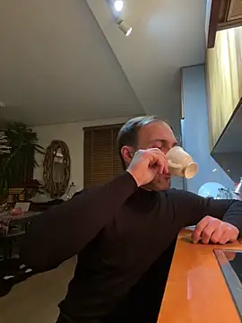 Adventurehotman online show from December 20, 2024, 6:24 pm