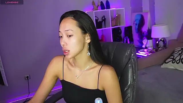  MIURA  online show from October 19, 2025, 1:17 am