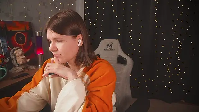 cuteamberlyyy online show from March 7, 2026, 4:53 am