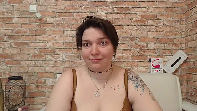 Amelia Kiss  online show from March 10, 2026, 12:59 am