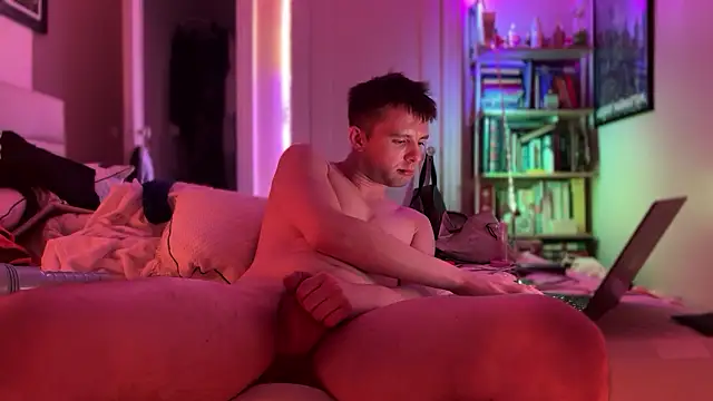 CupidZass online show from December 6, 2024, 9:43 am