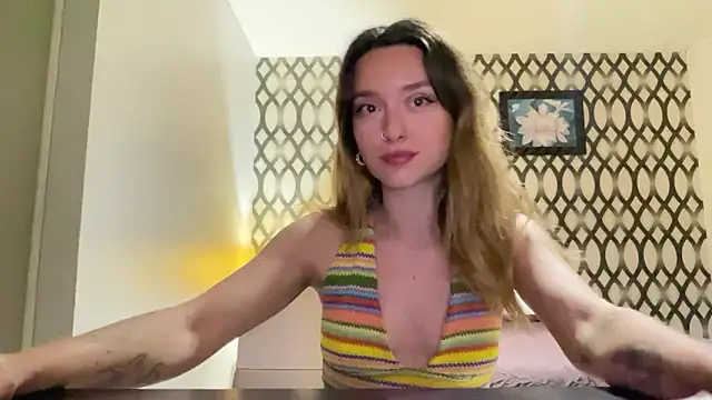 SirenaBelle online show from December 13, 2024, 11:50 pm