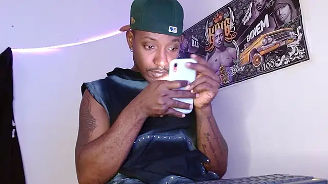 king  Black online show from February 5, 2026, 4:44 pm