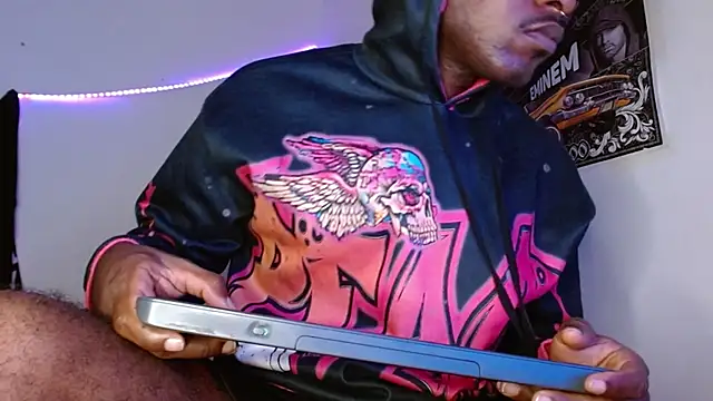 king  Black online show from February 6, 2026, 4:50 am