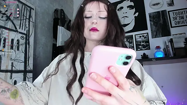 little grinch666 online show from December 27, 2024, 11:21 pm