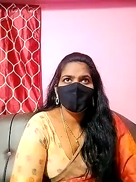 Snapshot of melina214 chatting on January 4, 2025, 3:50 am melina214 online show from January 4, 2025, 3:50 am