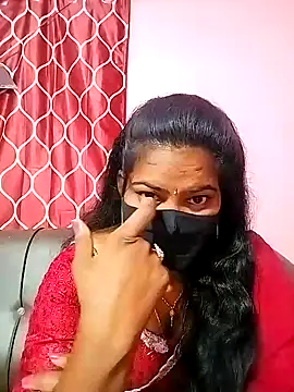 Snapshot of melina214 chatting on January 20, 2025, 3:04 am melina214 online show from January 20, 2025, 3:04 am