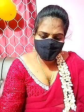 Snapshot of melina214 chatting on February 27, 2025, 4:53 pm melina214 online show from February 27, 2025, 4:53 pm