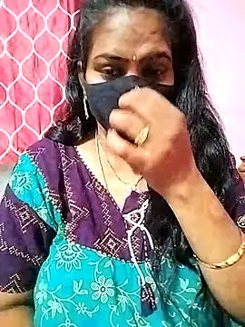 Snapshot of melina214 chatting on March 12, 2025, 6:40 am melina214 online show from March 12, 2025, 6:40 am