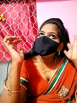 Snapshot of melina214 chatting on March 18, 2025, 2:25 am melina214 online show from March 18, 2025, 2:25 am