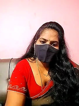 Snapshot of melina214 chatting on September 20, 2025, 4:24 am melina214 online show from September 20, 2025, 4:24 am