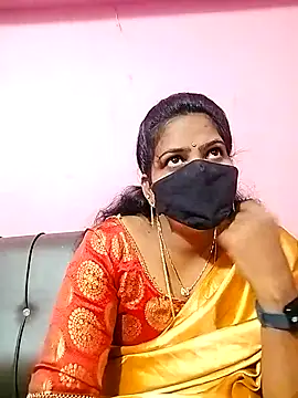 Snapshot of melina214 chatting on October 21, 2025, 3:40 am melina214 online show from October 21, 2025, 3:40 am