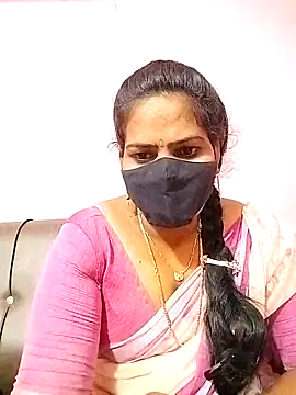 Snapshot of melina214 chatting on October 23, 2025, 4:23 am melina214 online show from October 23, 2025, 4:23 am