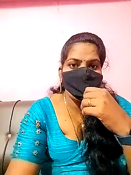 Snapshot of melina214 chatting on October 24, 2025, 4:20 am melina214 online show from October 24, 2025, 4:20 am