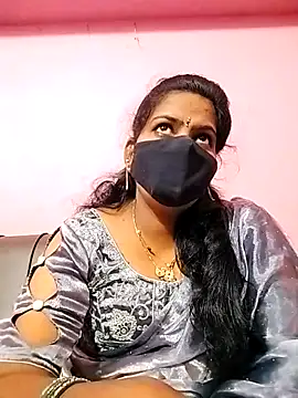 Snapshot of melina214 chatting on November 16, 2025, 3:45 am melina214 online show from November 16, 2025, 3:45 am