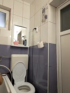 hornny1995 online show from February 9, 2026, 9:24 am