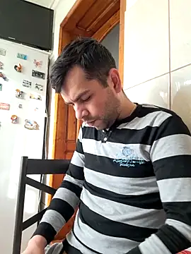 hornny1995 online show from February 13, 2026, 7:37 am