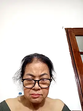 Hotestlove online show from February 17, 2026, 2:02 pm