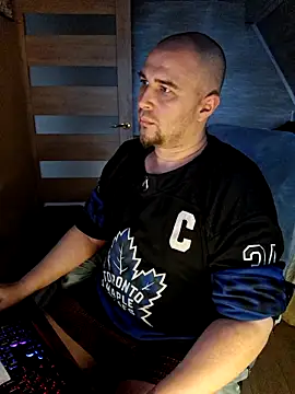 Foxyshaved online show from March 16, 2026, 1:04 pm