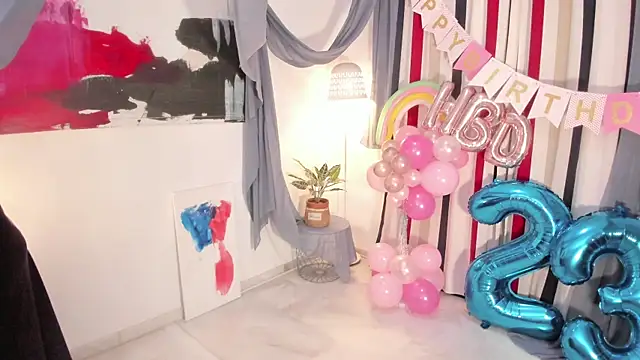 Raychell Black online show from October 13, 2025, 5:35 pm