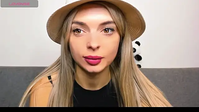  ellen meow  online show from June 12, 2026, 7:57 pm