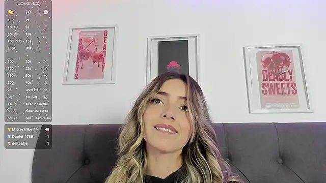 Snapshot of IsadoraGalle_ chatting on February 24, 2026, 2:26 pm IsadoraGalle online show from February 24, 2026, 2:26 pm