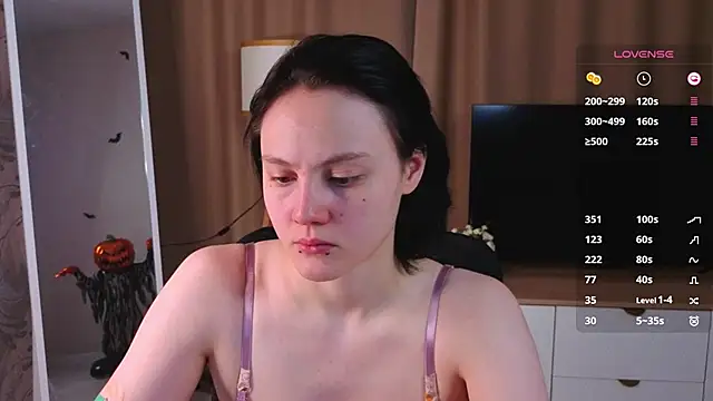 MaryCoopeer online show from November 30, 2025, 4:49 am